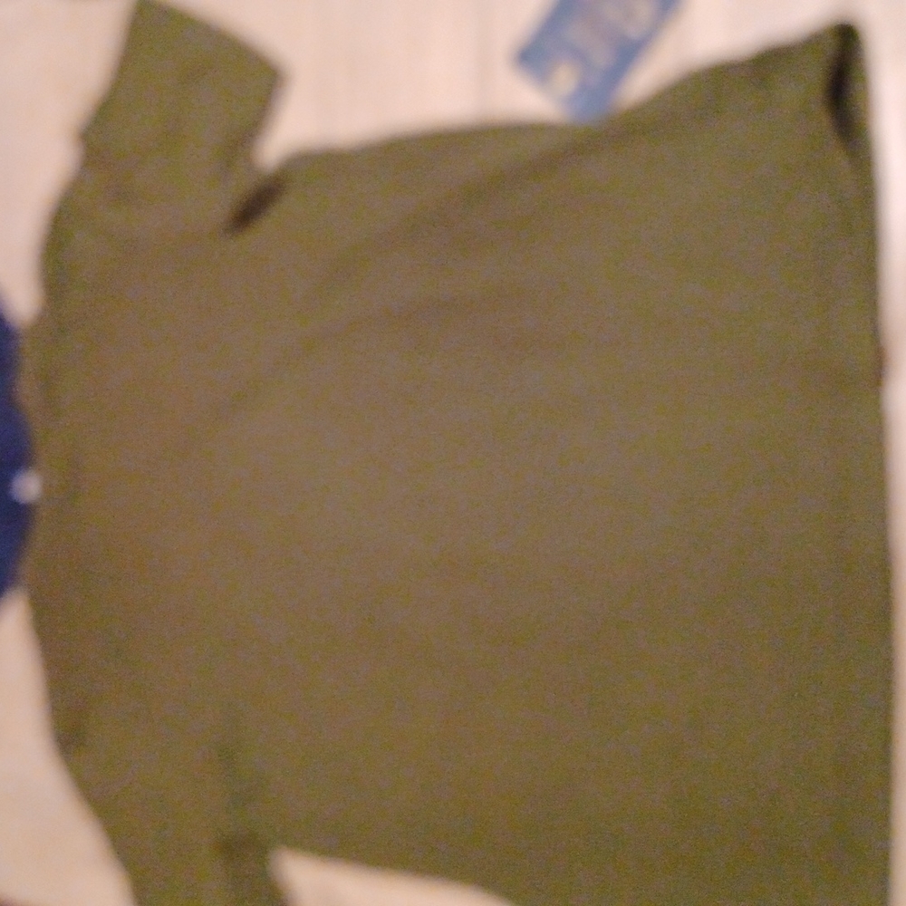 T shirt - Picture 2 of 2